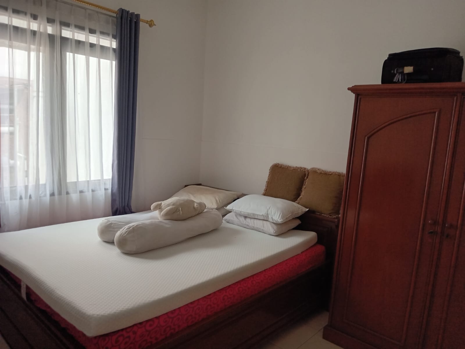 Rumah Disewakan Fully Furnished di Tropikana Residence